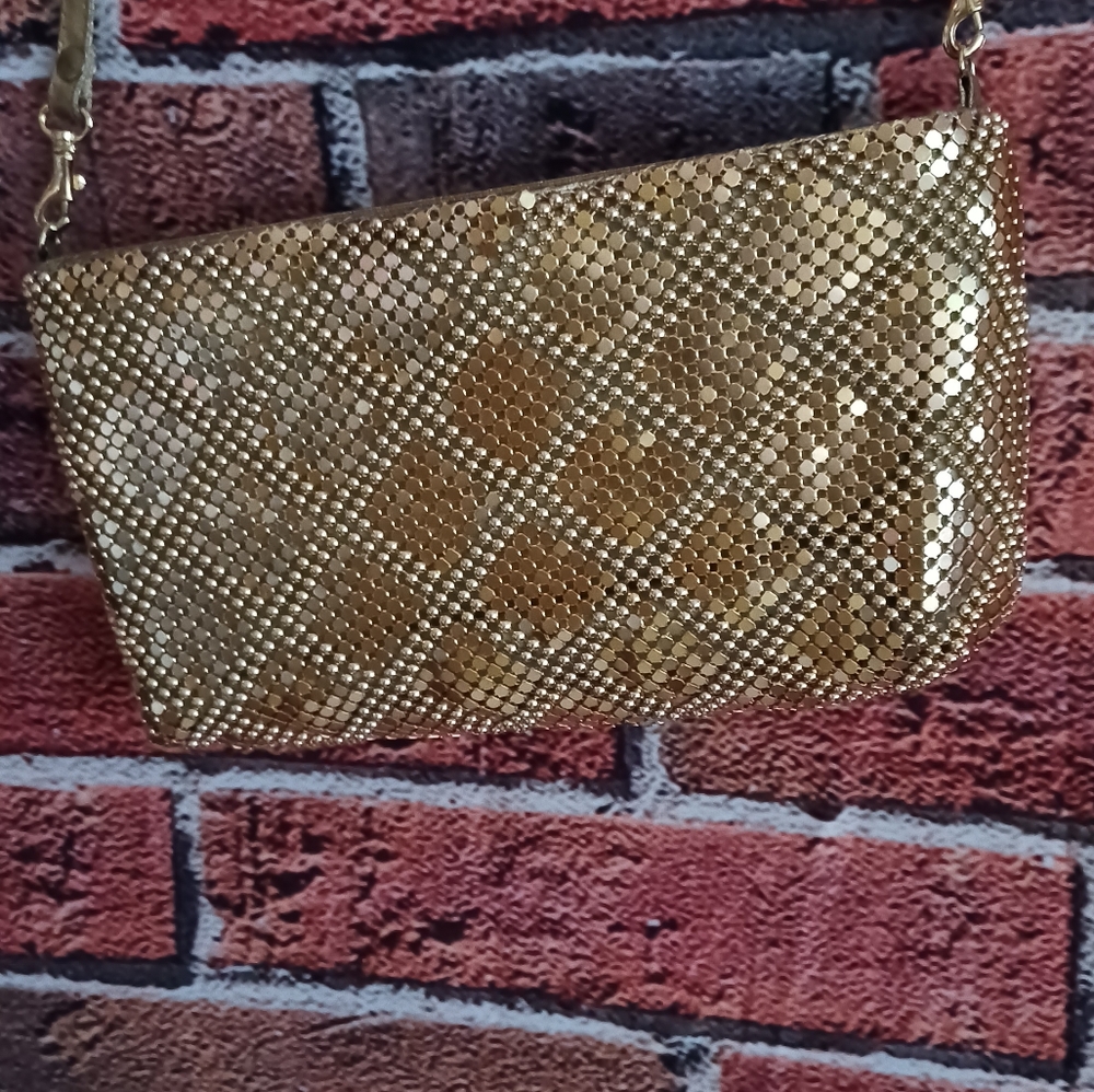 GOLD MESH SHOULDER BAG